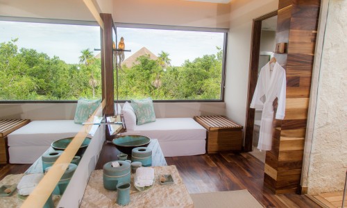 Treetop Pool Villa